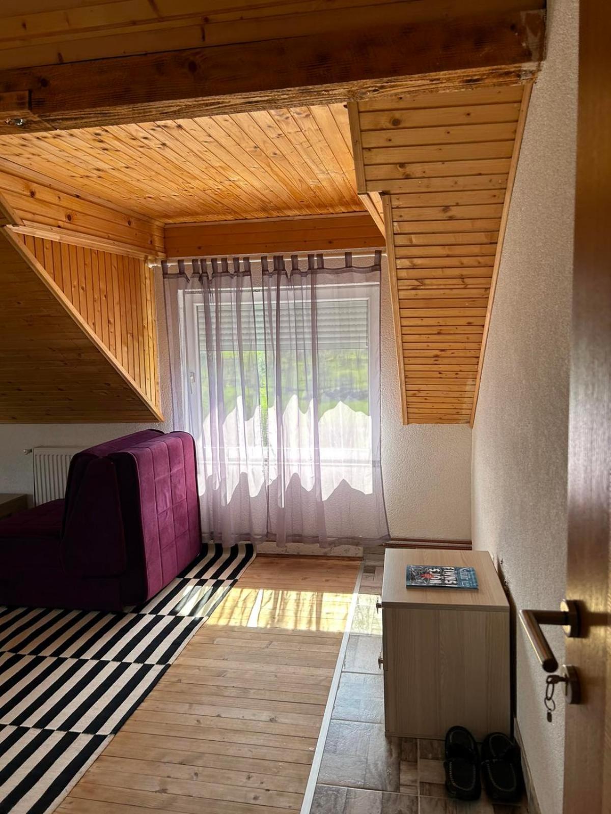 Bed And Breakfast Umoljani Phòng bức ảnh
